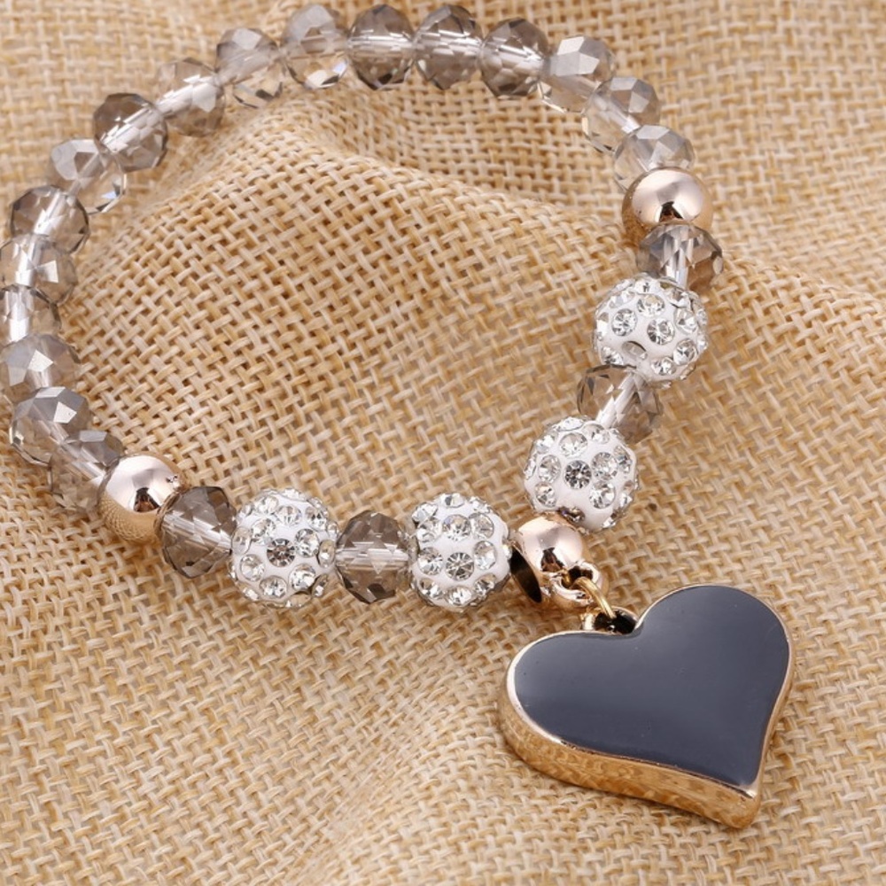 Stretch Bracelet- NEW- Gray Heart with Beads - Picture 1 of 1